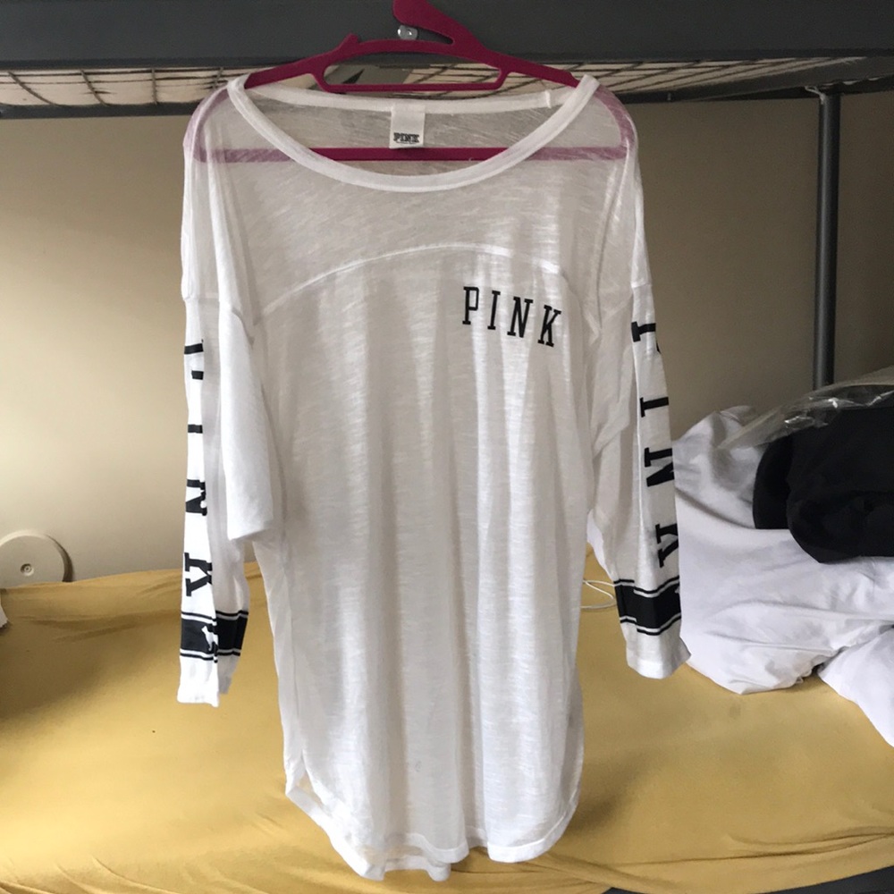 PINK White Loose Fitted Long Sleeve Tee